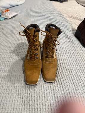 Timberland Women's Wheat Nubuck Square Toe Wedge Chukka Boots 14394